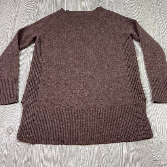 CLAUDIA NICHOLE Merino Wool Cashmere Tunic Sweater - Old Money - Picture 2 of 6